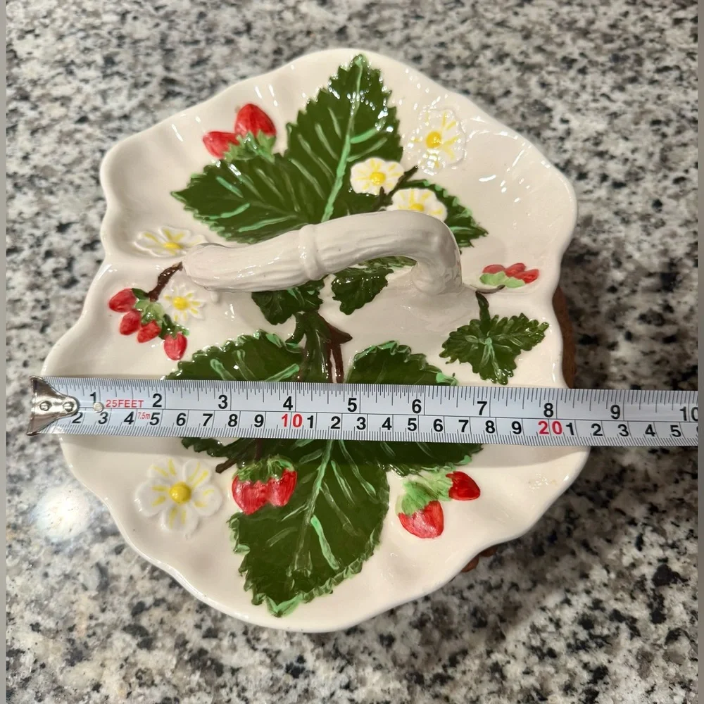 Hand Painted‎ Handled Strawberry Tray